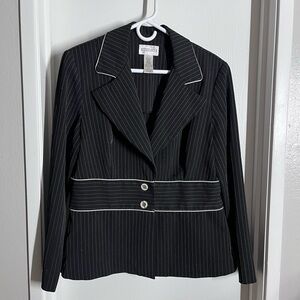 Elegant Studio Women's Black Pinstripe Jacket